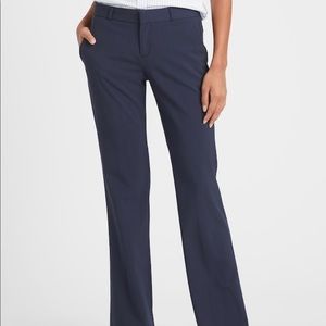Banana Republic Logan Trouser in Navy